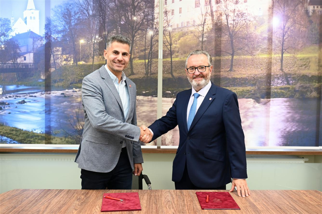 ANO a ODS podepsaly ve ValMezu koaliční smlouvu