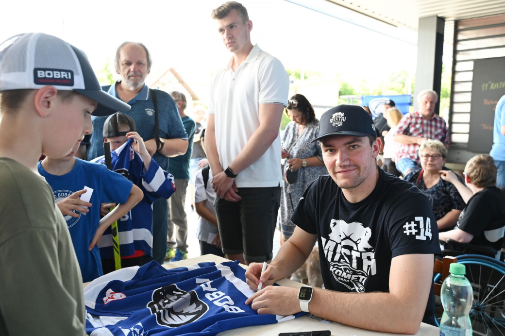 Odchovanec HC Bobři Michal Postava debutoval v AHL