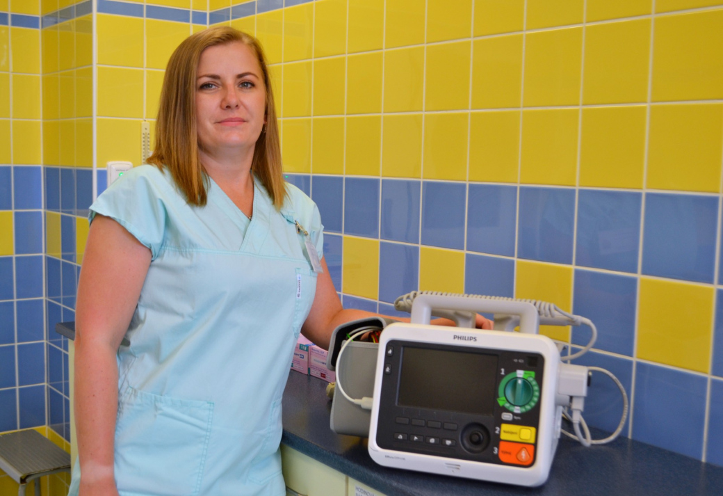 Každé dítě by mělo znát alespoň základy první pomoci, připomíná zdravotnická záchranářka z valašskomeziříčské nemocnice