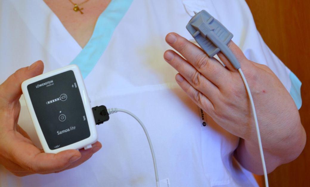Plicní ambulance v Nemocnici AGEL Valašské Meziříčí má nový přístroj pro diagnostiku poruch dýchání ve spánku