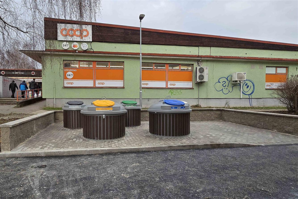 Nová kontejnerová hnízda U Nemocnice