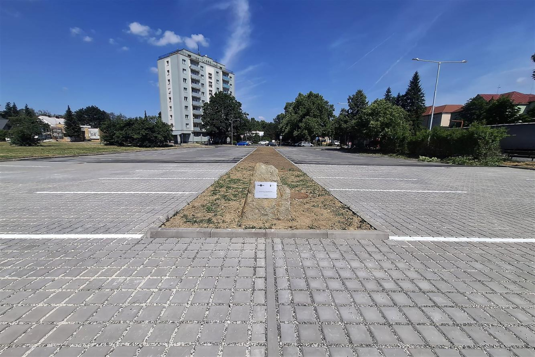 Valmez otevřel rozšířené parkoviště na Masaryčce