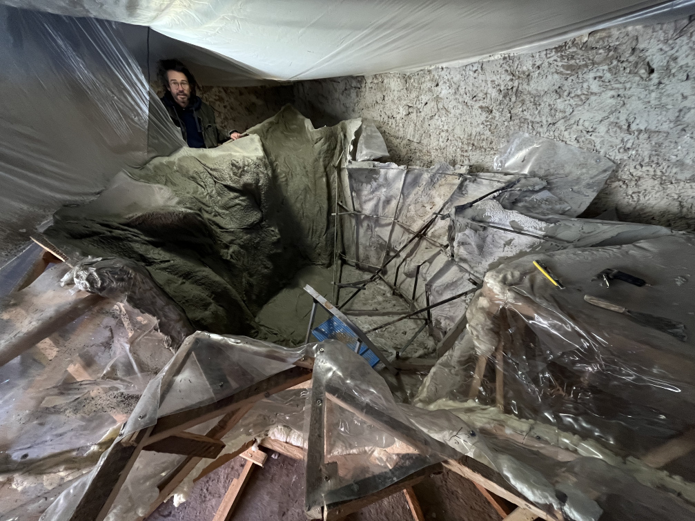 Paměť otisku – Workshop s autorem výstavy sochařem Markem Halászem a malířkou Juliánou Mrvovou