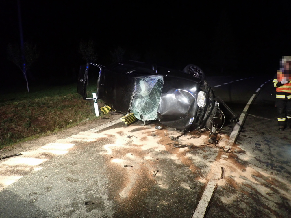Dopravní nehoda u Brumova - Bylnice si vyžádala jeden život a čtyři zraněné 