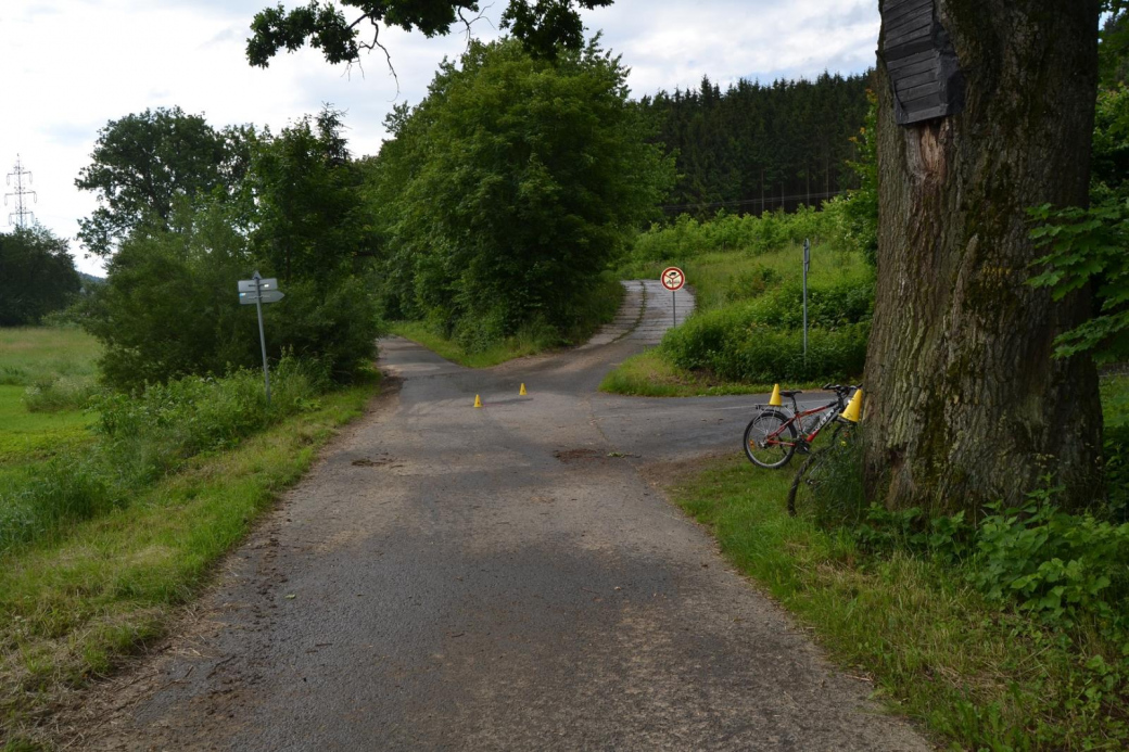 Cyklistka utrpěla po střetu s cyklistou těžké zranění. Cyklista byl pod vlivem drog 