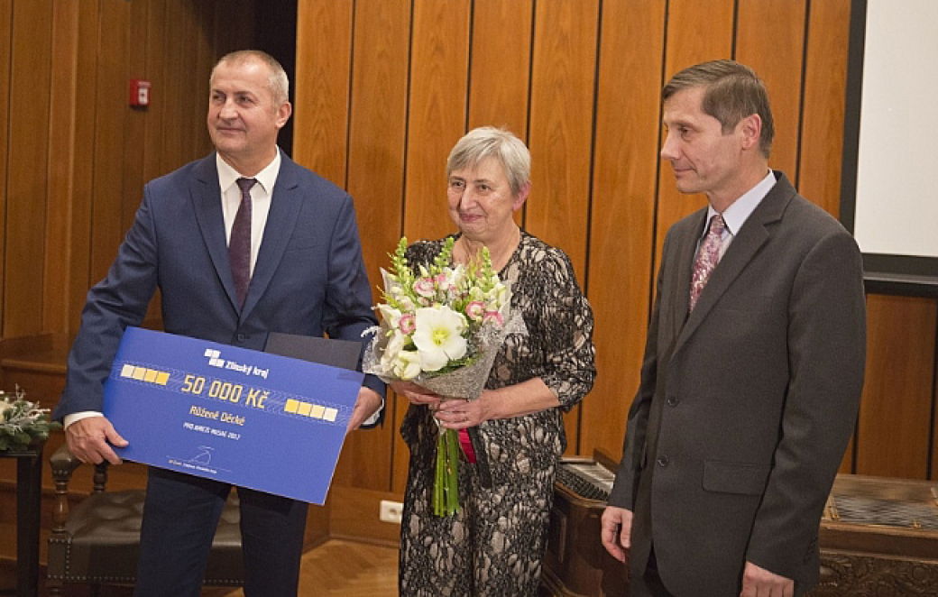 Nositelkou ceny PRO AMICIS MUSAE 2017 je Růžena Děcká