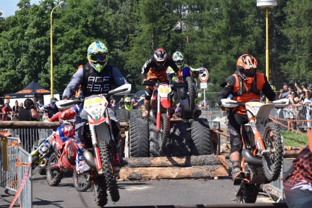Závěr května nabídne extrémní městské enduro