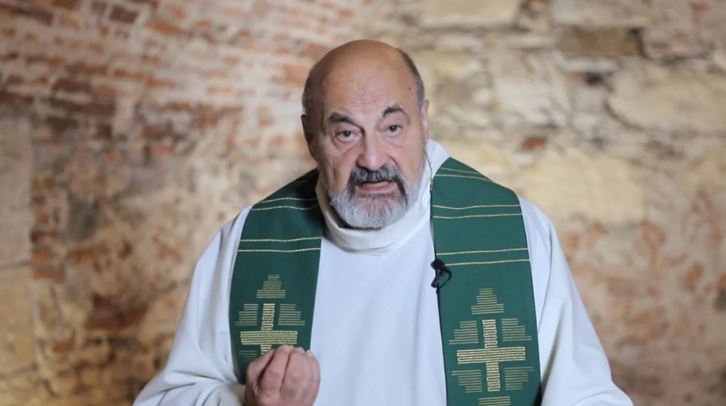 „Babiš přivedl k moci pátou kolonu Ruska, opozice je neschopná,“ prohlásil kněz Tomáš Halík