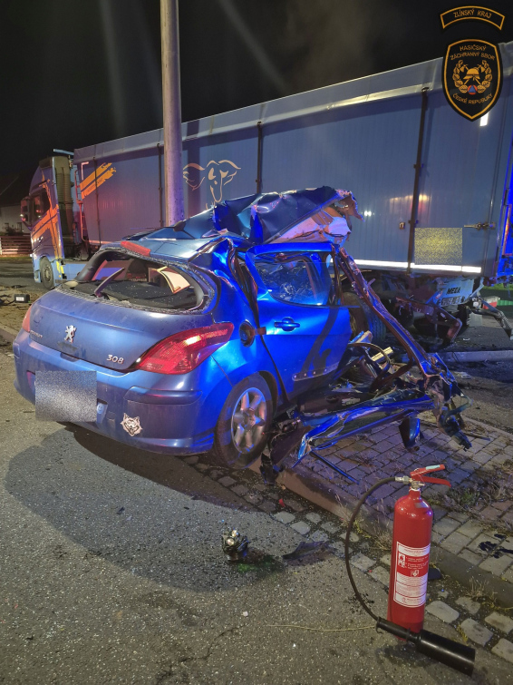 Tragický víkend na silnici. Další smrtelná dopravní nehoda, tentokrát v Hovězí
