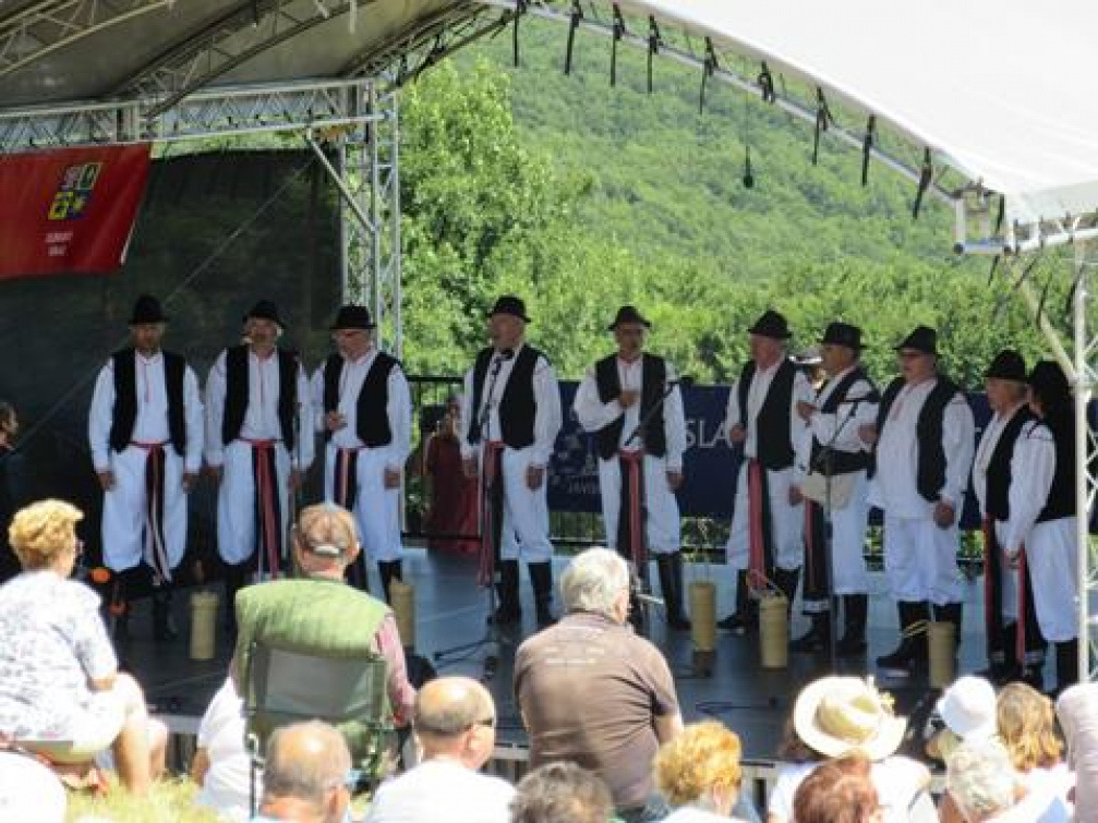 V neděli se na Velké Javořině konají Slavnosti bratrství Čechů a Slováků