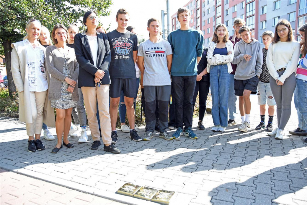 Ve Valašském Meziříčí přibyly další kameny zmizelých