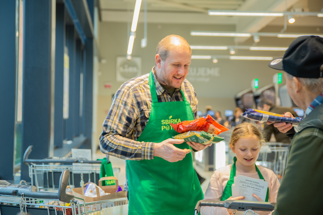 Do Sbírky potravin se zapojí všechny prodejny Lidl