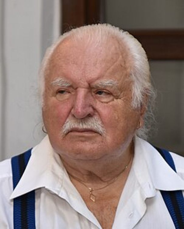 Zemřel Milan Knížák. „Dnešek považuju za katastrofu, vládnou nám komunisté," řekl v minulosti Reflexu