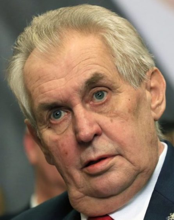 Zeman naštval Rusy. Vyhrožují invazí do Česka