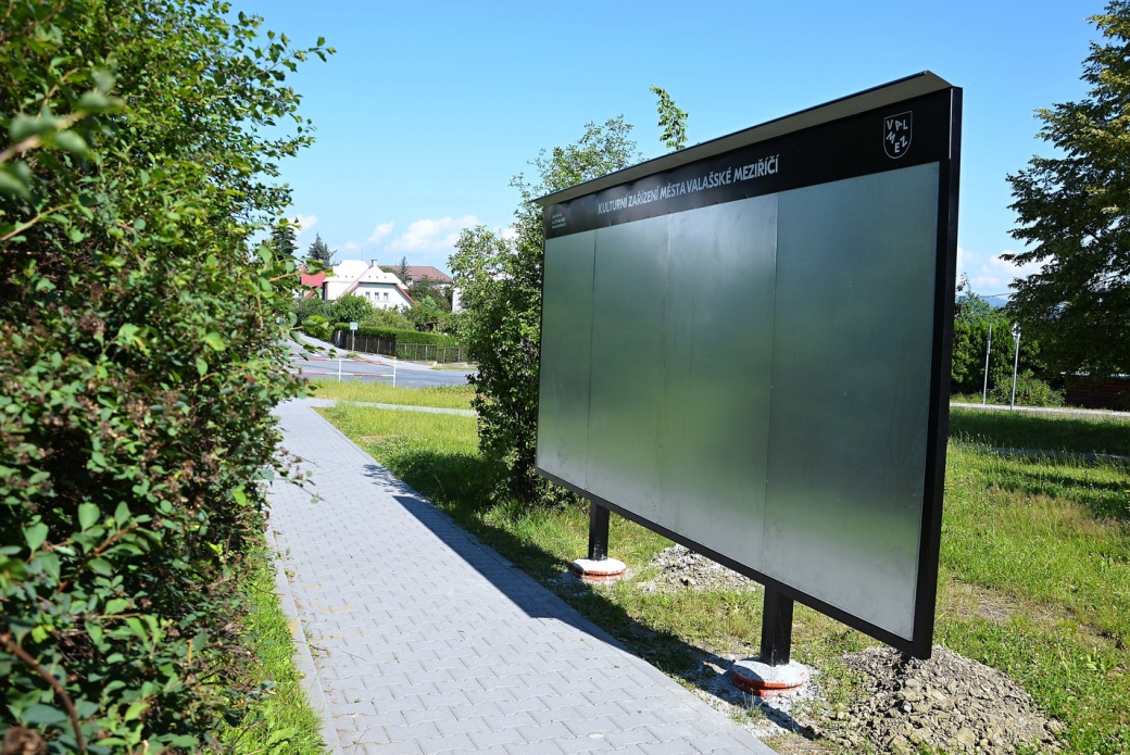 Město modernizuje plakátovací plochy