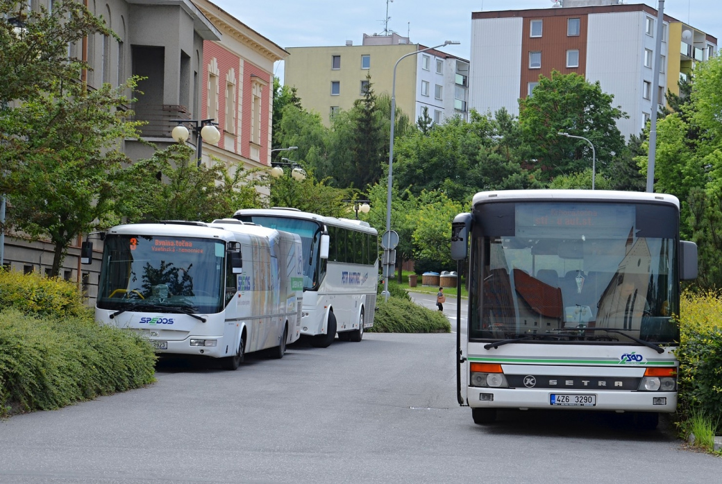 Více spojů, lepší obslužnost. Valašské Meziříčí chce změnit systém MHD