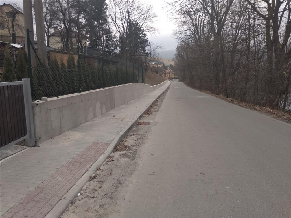 Chodník v Podlesí už slouží občanům