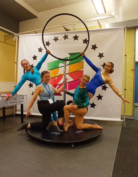 Pět choreografií v akrobacii na kruhu, dvě zlaté medaile