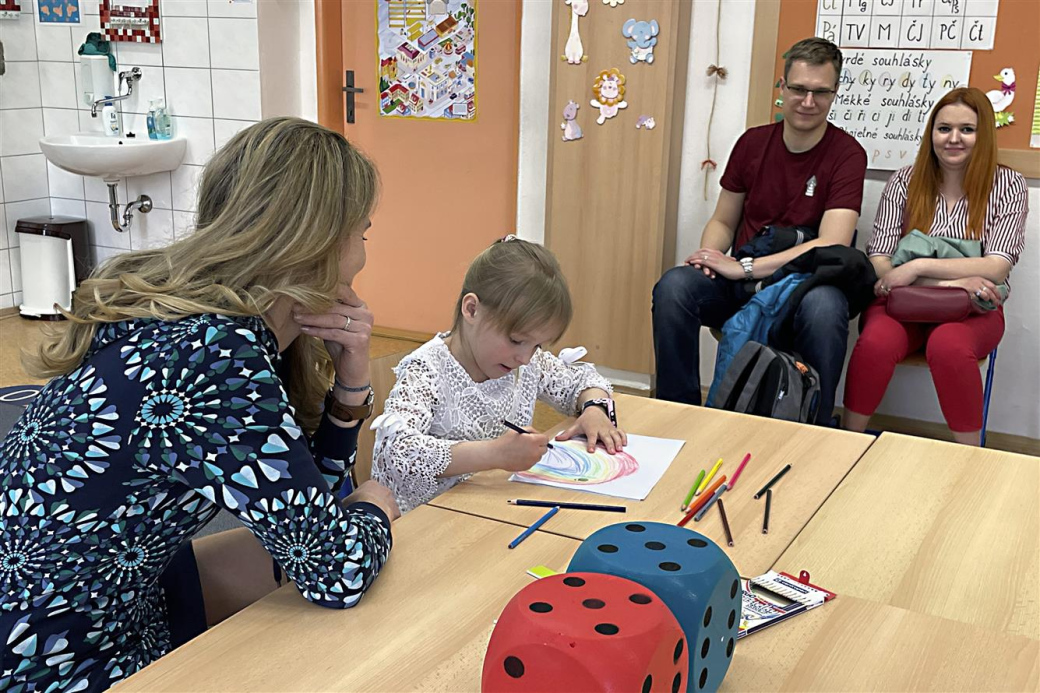 K zápisu ve ValMezu letos dorazilo 315 budoucích prvňáčků