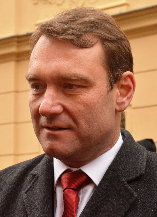 Papoušci ruské propagandy se činí. Putin zabíjí nevinné lidi, ale Radim Fiala jim pomoci nehodlá