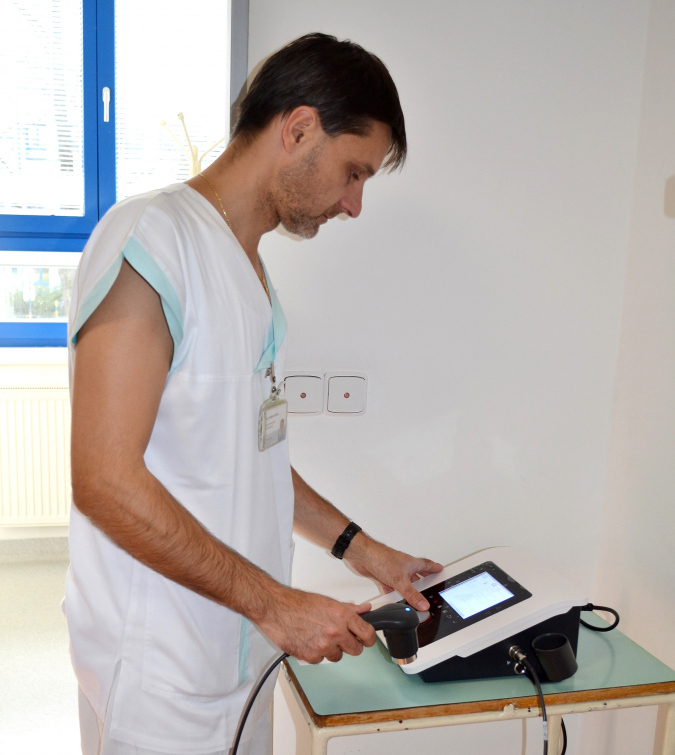 Rehabilitační ambulance Nemocnice Valašské Meziříčí získala nový vodní ultrazvuk