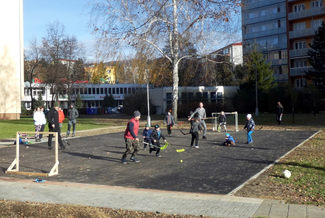 Rožnov má dvě veřejná sportoviště těsně před dokončením rekonstrukce