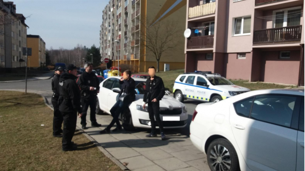 Podomní prodejci dostali v Rožnově vysoké pokuty