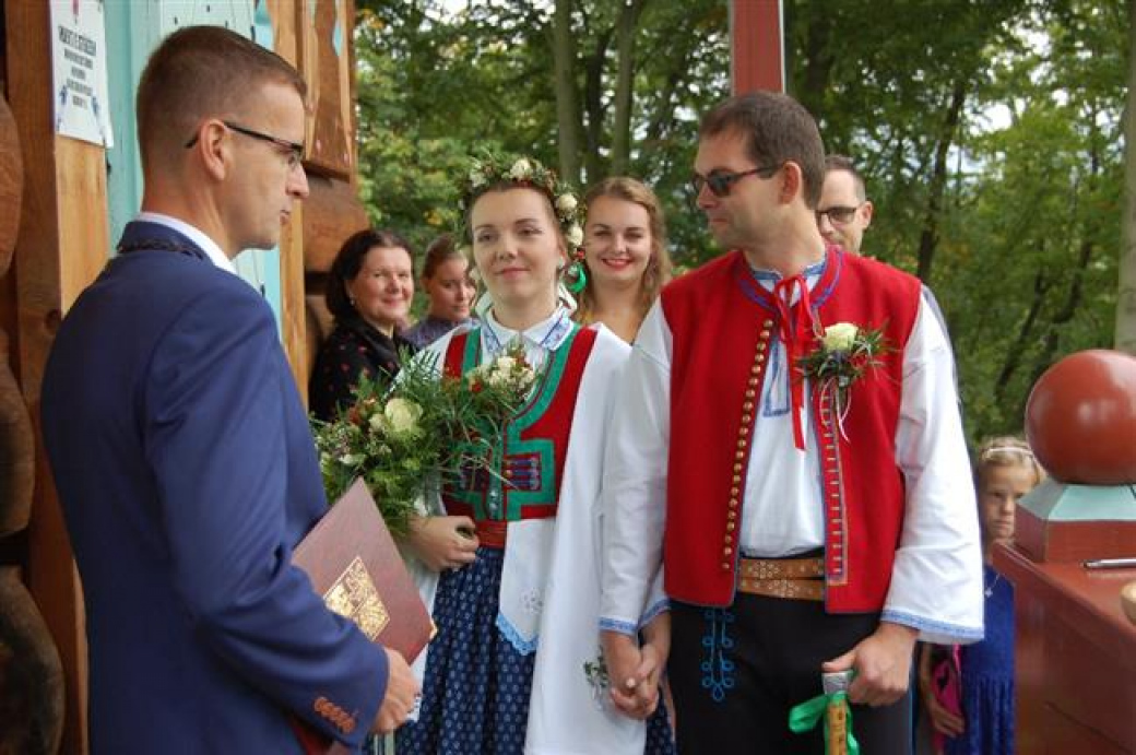 Jurkovičova rozhledna přivítala premiérovou svatbu