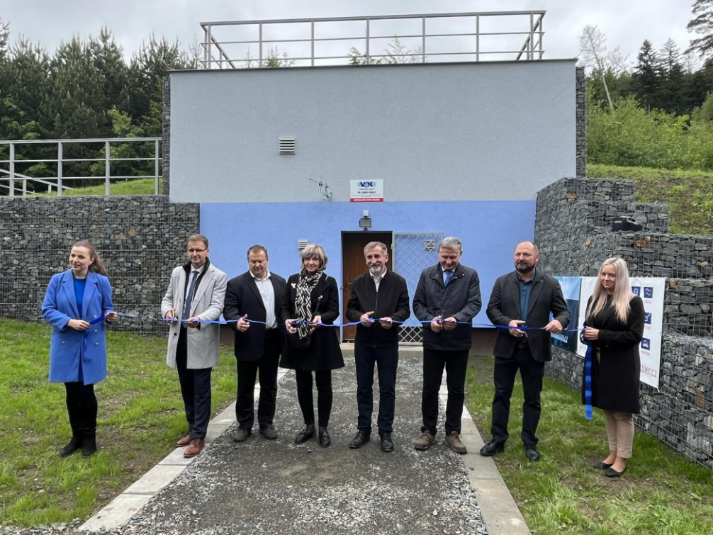 Občané Horních Pasek v Rožnově se mohou začít připojovat na nový vodovodní řad