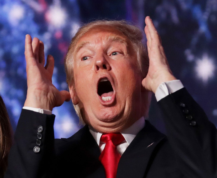 Hloupý a senilní Donald Trump je nebezpečí pro svět, to nejhorší má teprve přijít