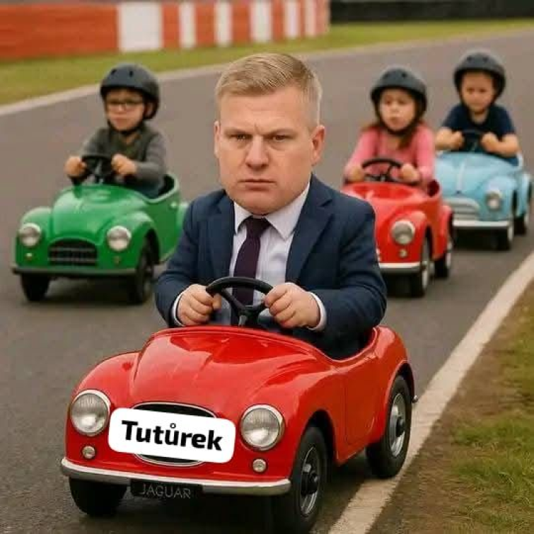 Taky se chechtáte Turkovi? Ale jeho voličům je to jedno…