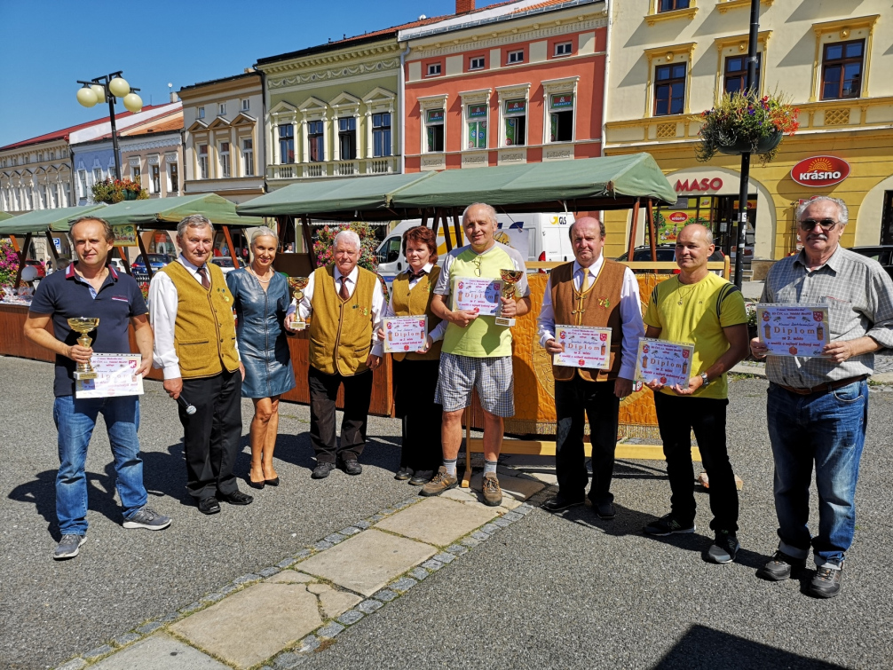 Včelaři si dali dostaveníčko ve Valašském Meziříčí