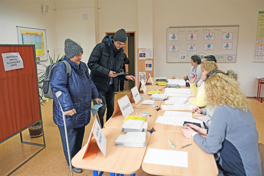 V Meziříčí přišlo k volbám rekordních 66,94 % voličů. Vyhrál Babiš