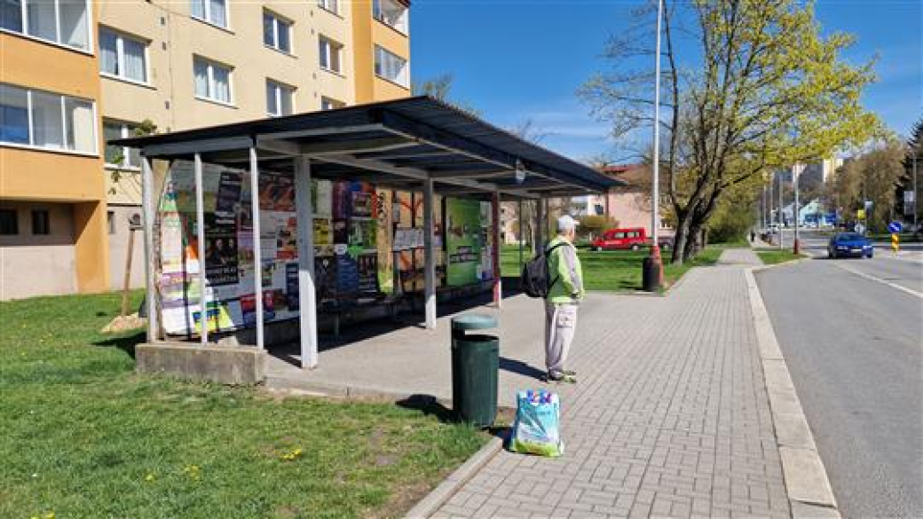 Na ulici Generála Klapálka ve Vsetíně začne modernizace autobusové zastávky