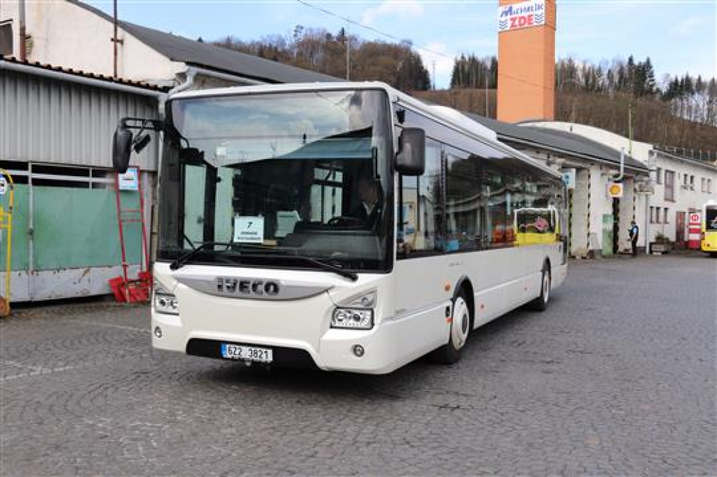 Na vsetínské linky MHD vyjede letos 14 nových autobusů