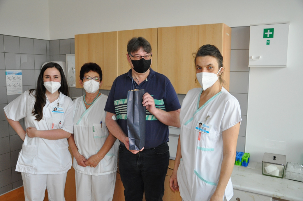 Ve vsetínské nemocnici přivítali jubilejního dárce a vyzývají další zájemce