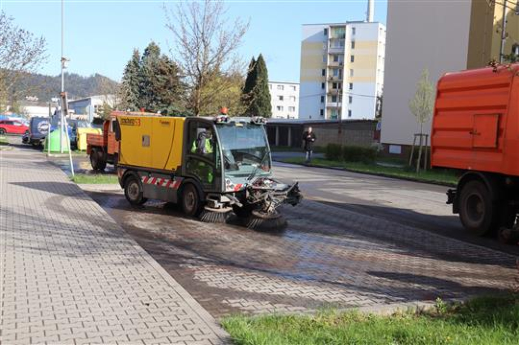 Technické služby města Vsetína zahájí blokovou očistu města