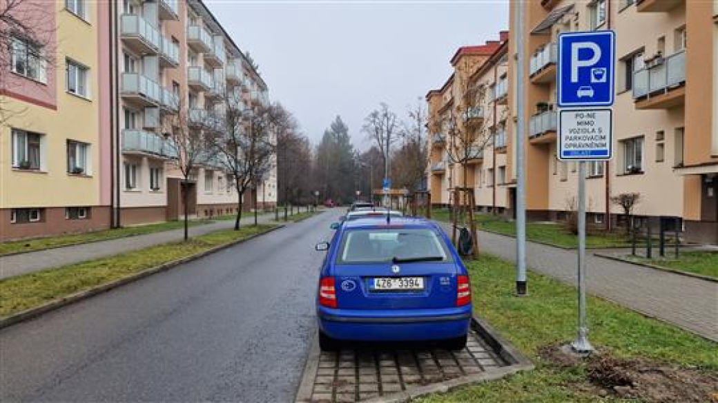 Od pondělí platí v Kolonce rezidentní parkování