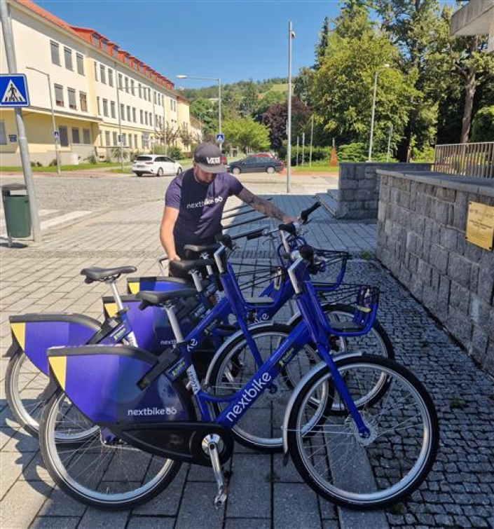 Sdílená kola na Vsetíně slaví úspěch