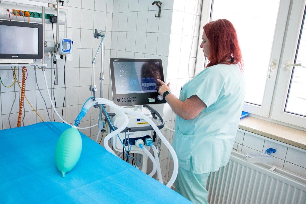 Vsetínské ARO má nové špičkové plicní ventilátory