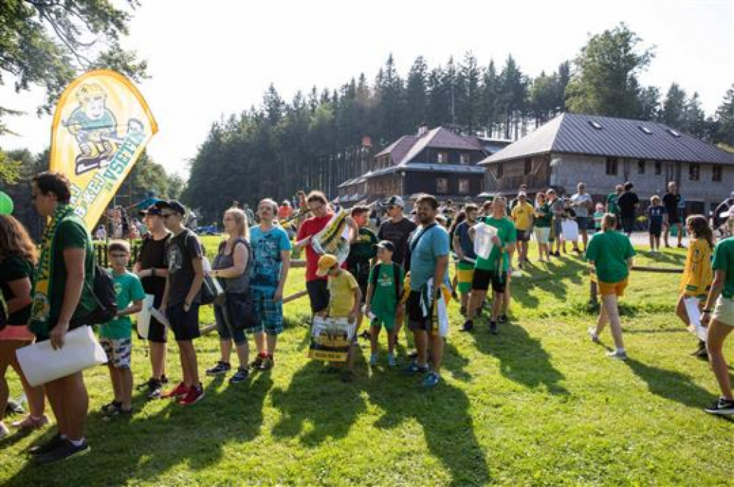 Nová sezona v nových dresech. Hokejisté Vsetína je pokřtí už potřetí s fanoušky na Cábu