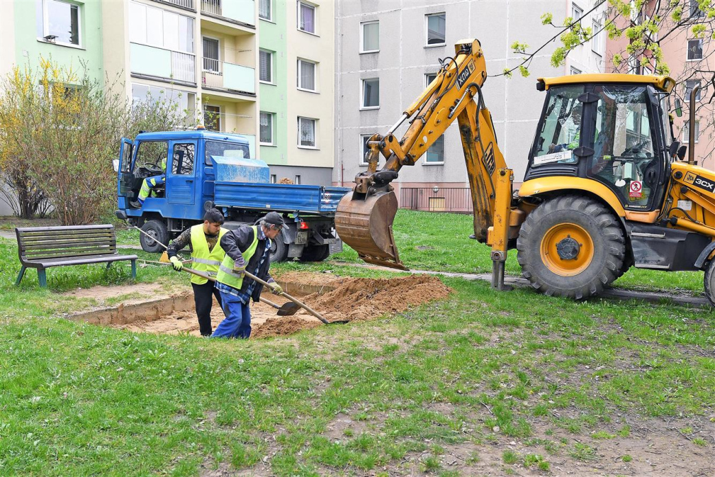 Ve ValMezu vymění přes 100 tun písku v pískovištích