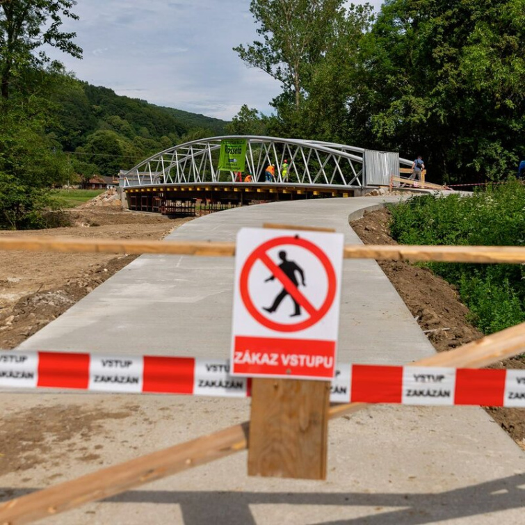 Kraj podpoří deset cyklistických projektů. Peníze půjdou na nové úseky stezek, lávky i přípravu tras