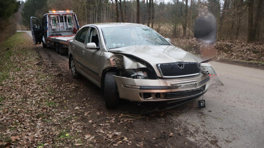 Tři řidiči za tři dny pod vlivem alkoholu na Zlínsku. Jeden z nich havaroval 