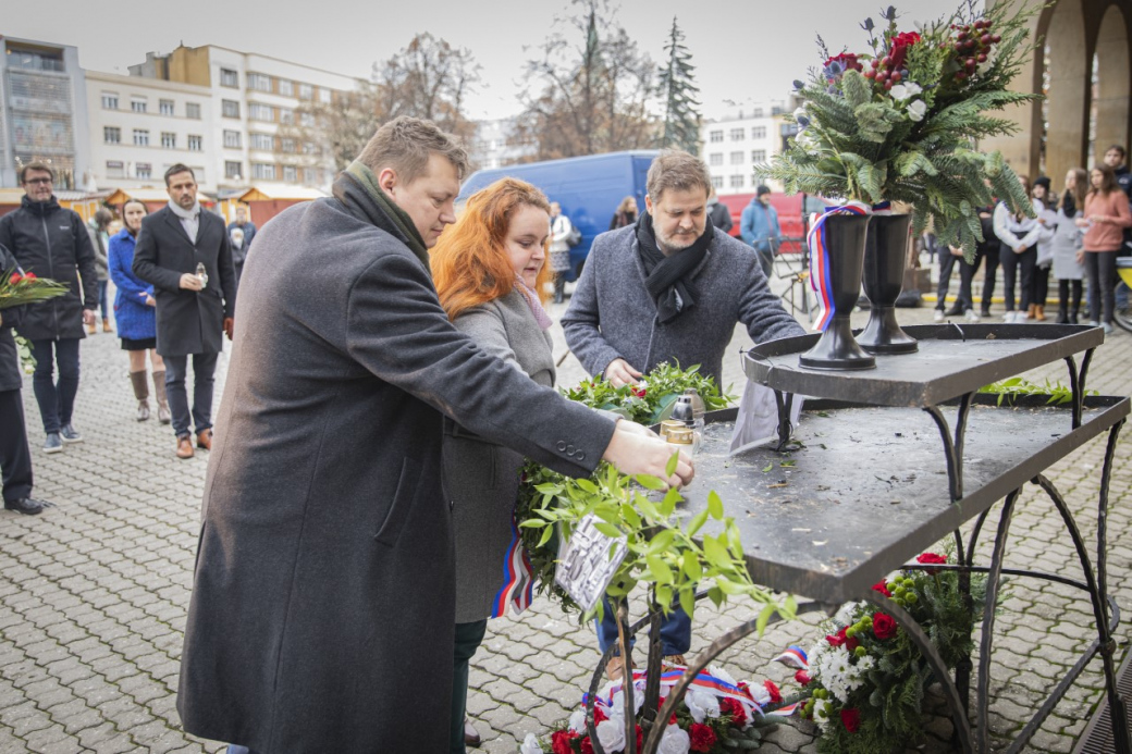 Zástupci kraje uctili památku Václava Havla