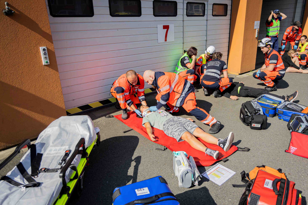Cvičný traumaplán simuloval výbuch na diskotéce