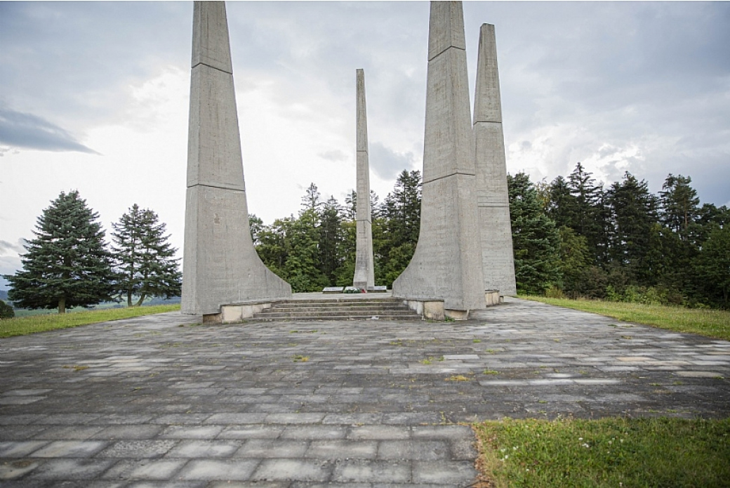Na Ploštině byla slavnostně zahájena obnova památníku