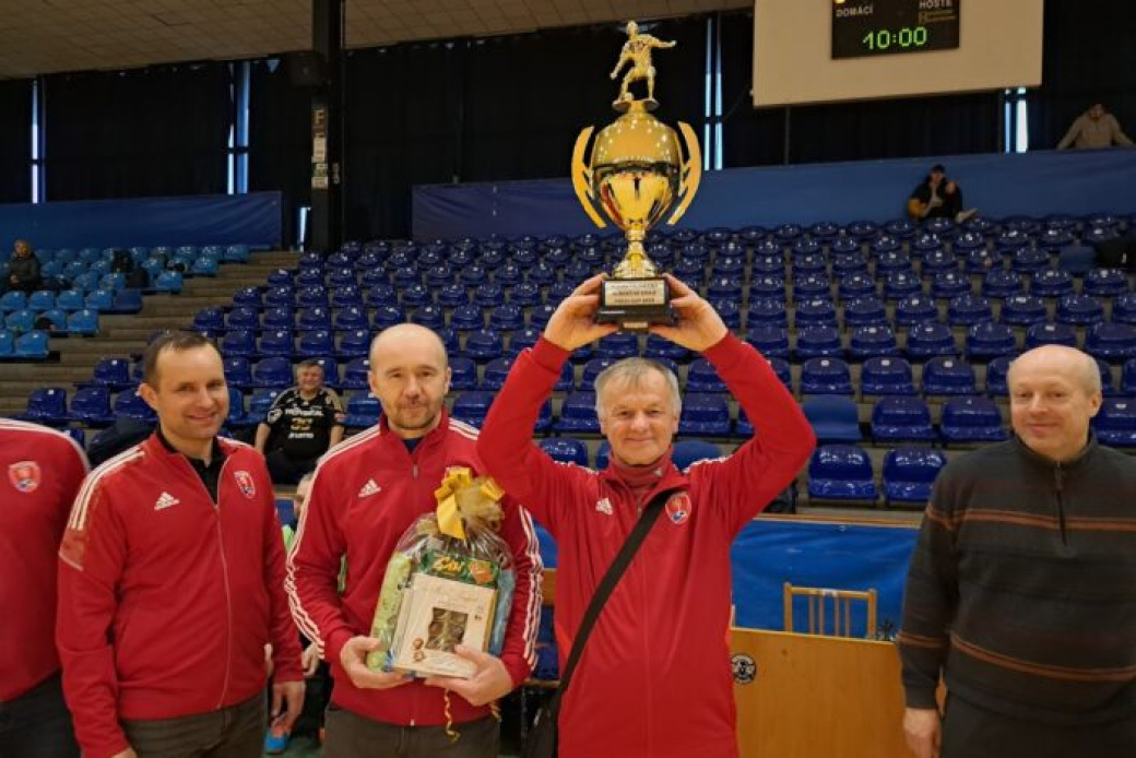 Press cup po sedmadvacáté. Premiérové prvenství a Pohár hejtmana Zlínského kraje pro tým Starostů