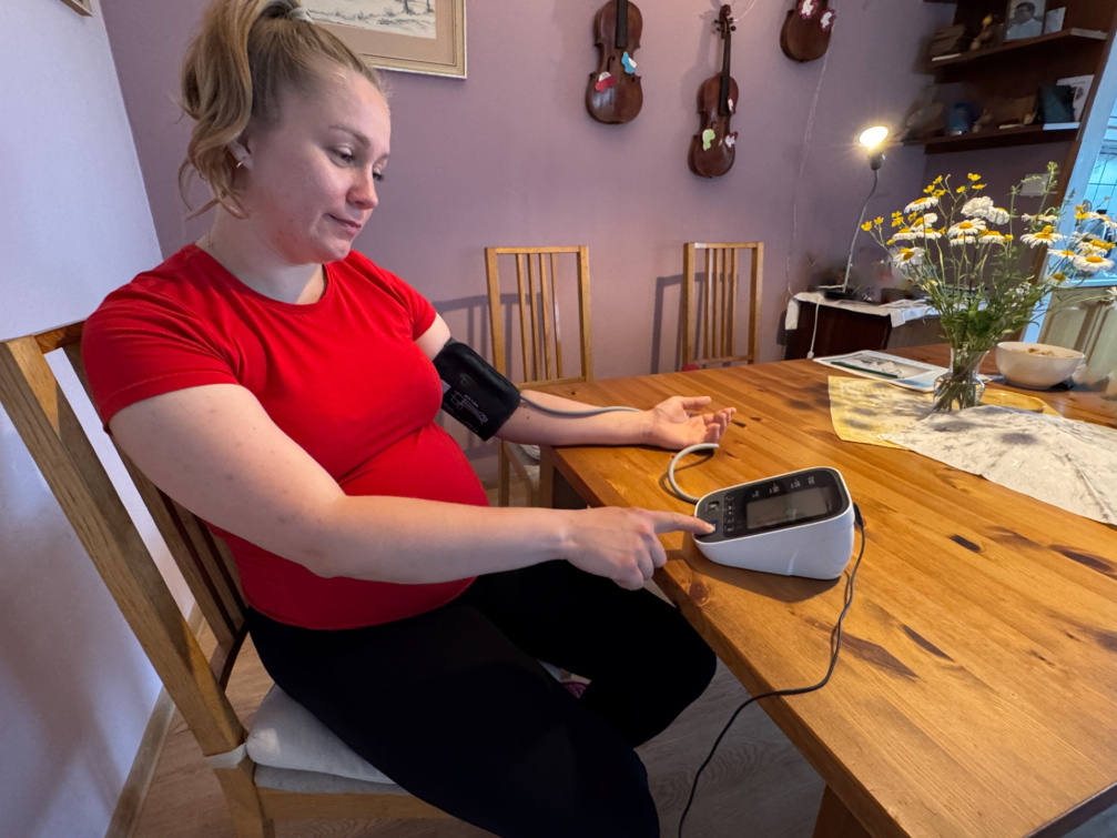 UH nemocnice nabízí těhotným ženám s hypertenzí moderní telemonitoring krevního tlaku