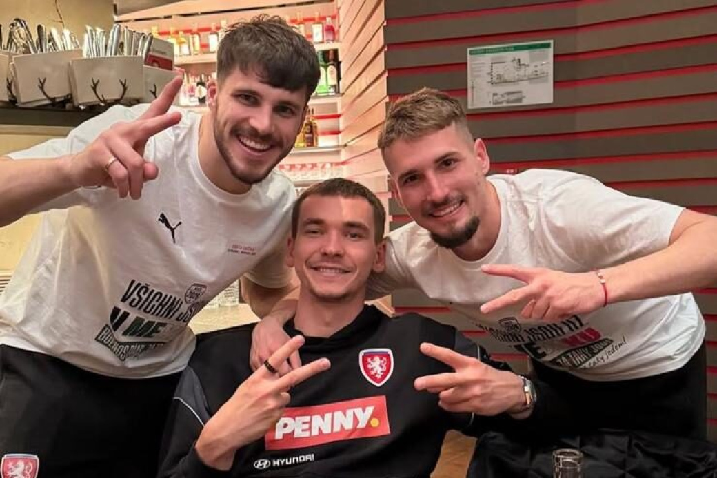 Tři v lavicích. Naprostá slovácká rarita. Tři reprezentanti chodili do jedné třídy v Uherském Hradišti